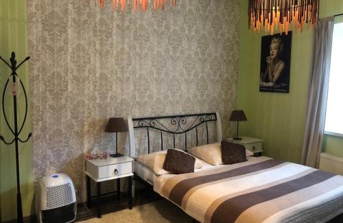 Zamberk Bed & Breakfast | DŮM POD RADNICÍ pokoje
