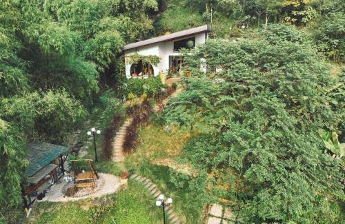 Quoc Oai Villa | Dốc Chill - Villa gần Ba Vì, view núi, gần hồ, 40ph đi từ trung tâm Hà Nội