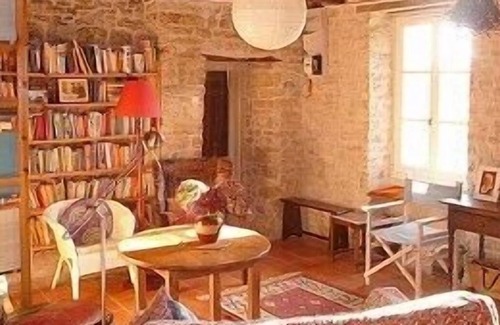 Ravenoville Other | D-Day beaches Large garden, Cycle 2kms to local sandy beach. Sleeps 8. Wifi.
