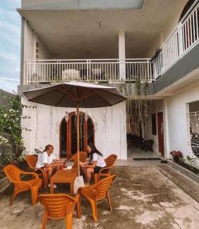 Labuan Bajo House | D'Flora Homestay