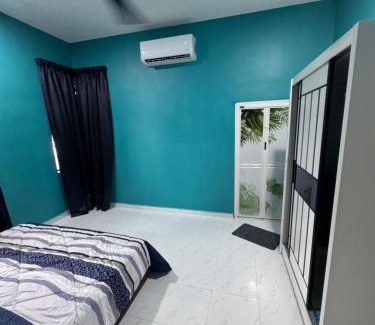 Kampung Seberang Alor House | D'Kampung Homestay
