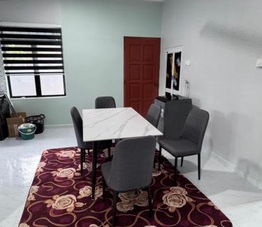 Kampung Seberang Alor House | D'Kampung Homestay