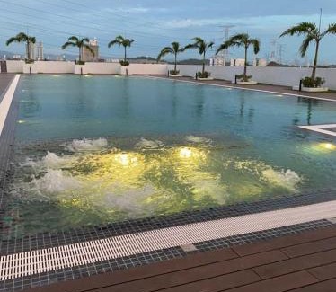 Central Seberang Perai Apartment | D Naurah Meritus Guesthouse