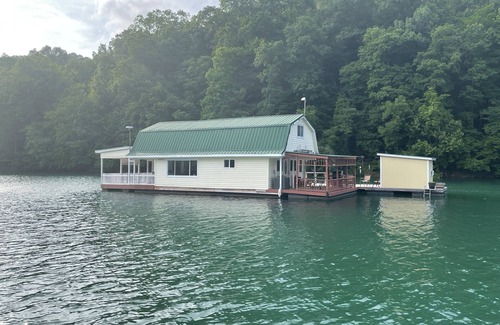 Big Creek House | D' Nile In Paradise !