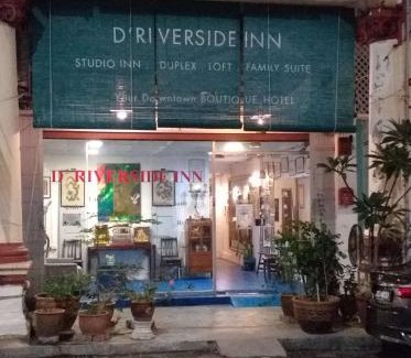 Kampung Jawa Hotel | D Riverside Inn