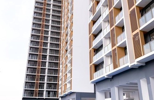 Prampir Makara House | D'Suites at The Sykline (one bedroom) #3
