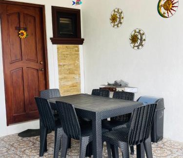 Alfonso House | D’Waldz Villa 2 Tagaytay