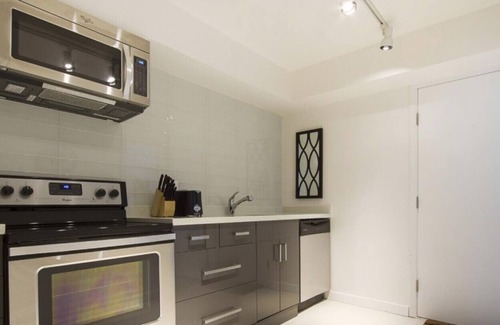 Strathcona House | D17 - 2 bedroom unit in Strathcona