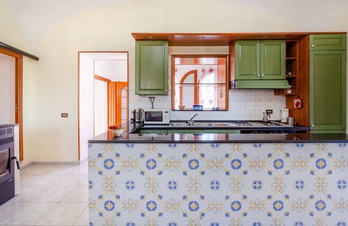 Procida Apartment | Da Procida 97 - Two Bedroom Apartment, Sleeps 5