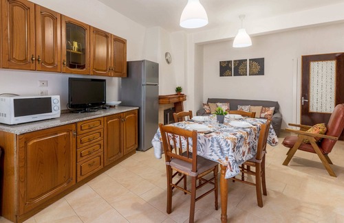 Ulassai Apartment | da Zia Vittoria - Two Bedroom Apartment, Sleeps 4