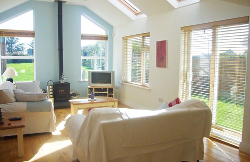 Ardmore House | Dacha (TR1) Holiday Home