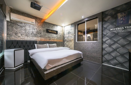 Sincheondong Hotel | Daegu Dongdaegu Station Hotel Wink