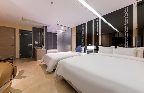 Bongmyeong-dong Hotel | Daejeon Yuseong Bergen Hotel