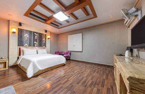 Bongmyeong-dong Hotel | Daejeon Yuseong Motel Nine