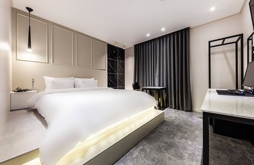 Bongmyeong-dong Hotel | Daejeon Yuseong Stay