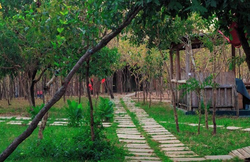Morogoro House | Daga Camp - Charming 1-bedroom barn in delightful Mikumi with AC