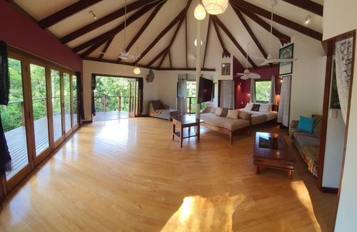 Cow Bay House | Daintree Holiday Homes - Treeverb Beach House