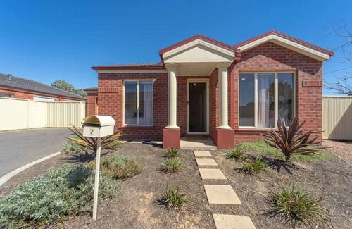 Golden Square House | Dainty Druid Abode Su