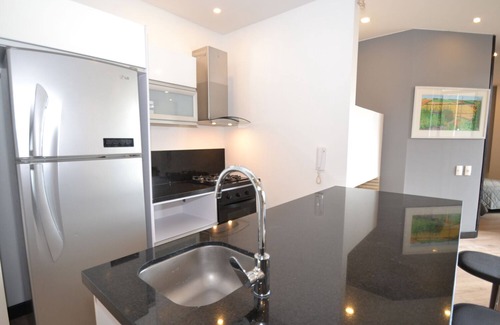 Calle 100 Apartment | DAISY B - 1 Br. Executive Apartment with balcony & squash court