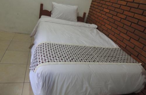 Borobudur House | Dalem Sudarno Syariah by Ndalem Beong