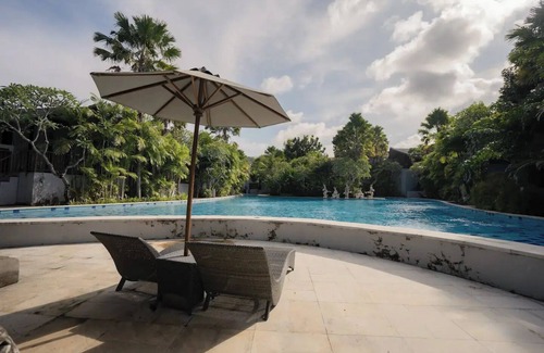 Kampial Villa | Dancing BAGIA Villa sharing pool 31nn