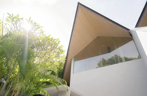 Kampial Villa | Dancing Haca Villa - 2BR with Public Pool 15nn