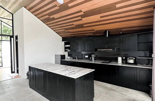 Kampial Villa | Dancing Maxi Villa -3 BR public pool 18nn