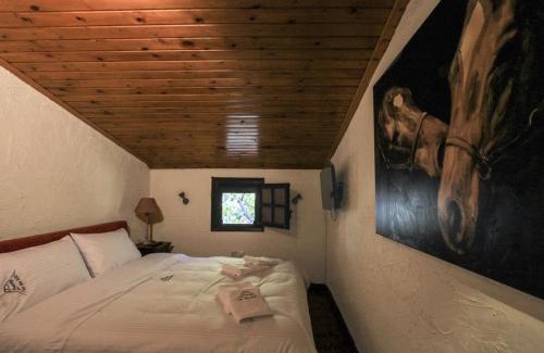 Eptalofos Ski Chalet | Dandy Villas Agoriani - Chalet Kallisti - Fireplace - Up to 6