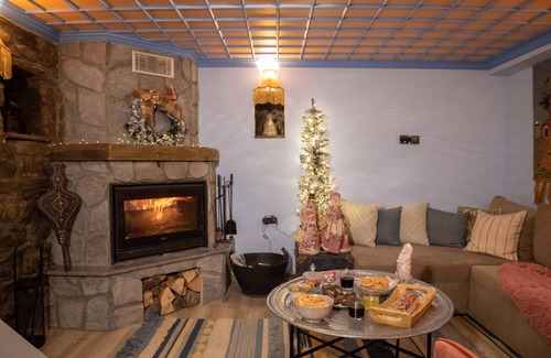 Metsovo Ski Chalet | Dandy Villas Metsovo-Metska-Down Town-Up to 7n
