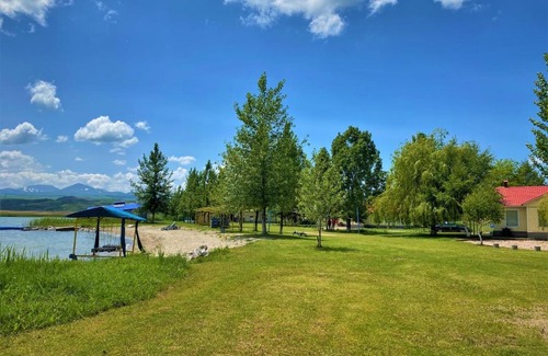 Sevan Apartment | Daniel Pesso - Geghama Beach - Коттедж у берега by Garant am