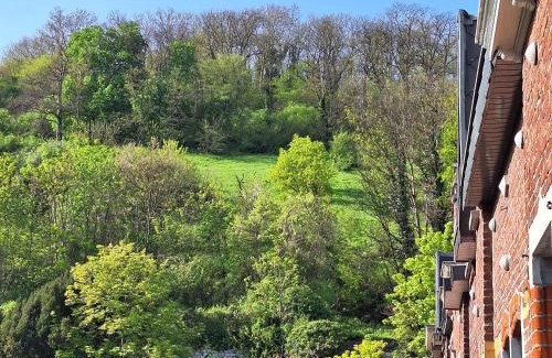 Feronstree et Hors-Chateau Apartment | Dans l'impasse