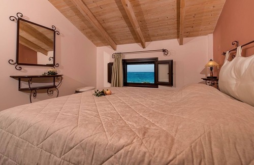 Psarou Apartment | Dante's Sea View Τwo Βedroom Μaisonnette