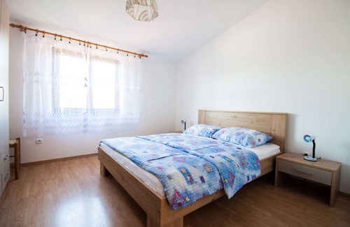 Monterol Apartment | DARA house with apartments / Dara4 APARTMENT