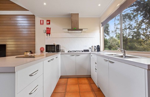 Forge Creek House | Dargo - Waterfront Retreat: Secluded lodges perfect for nature lovers