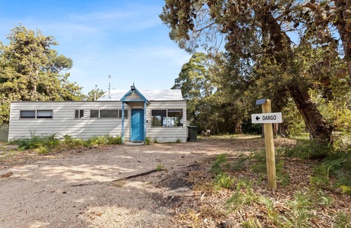 Forge Creek House | Dargo - Waterfront Retreat: Secluded lodges perfect for nature lovers