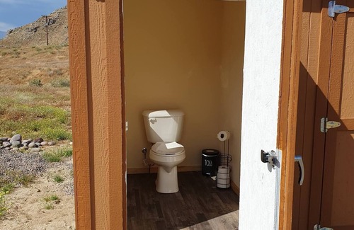 Weldon Cabin | Dark skies and 90 acres of nature - Glamping Pods/Tiny Houses near Lake Isabella
