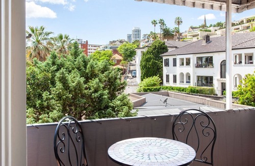 Darling Point Apartment | Darling Delight, Darling Point