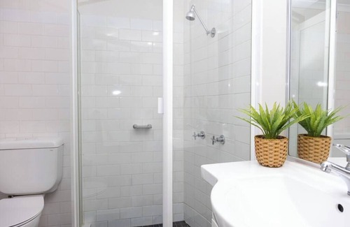 Darling Harbour Apartment | Darling Harbour Studio w Pool Sauna Gym Jacuzzi