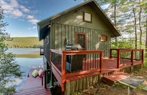Moultonborough House | Darling studio over boathouse on Lake Kanasatka