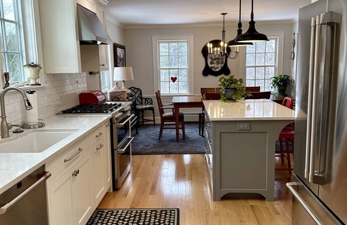 Hanover House | Dartmouth Parent's Weekend/Homecoming/Graduation Home