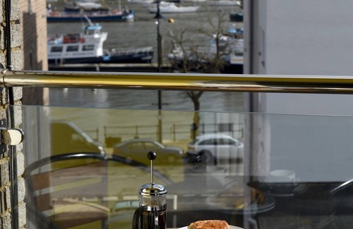 Dartmouth Apartment | Dartside 2 - Two Bedroom Apartment, Sleeps 4