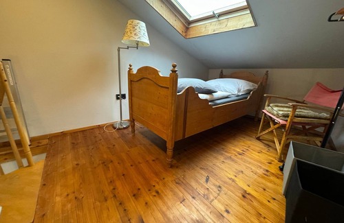 Kindel House | Das Besondere Moselhaus - Ferienhaus, Dusche Oder Bad, WC, 2 Schlafräume