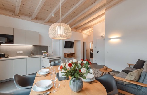 Gries Apartment | Das Georgen, Großglockner+Kitzsteinhorn by Interhome