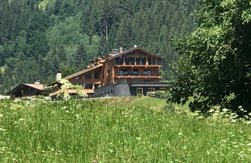 Jochberg Ski Chalet | Das Kitz -Deluxe ChaletApartment Evian - Experience Luxury