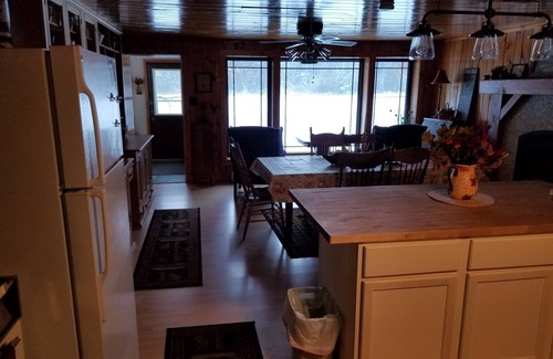 Crivitz Cottage | DASLR will Keep You Coming Back