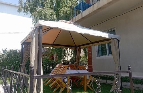Cholpon-Ata House | Dastan