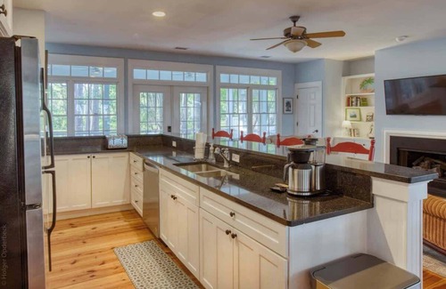 Melrose on the Beach Cottage | Daufuskie Escape Cottage with Ocean Views