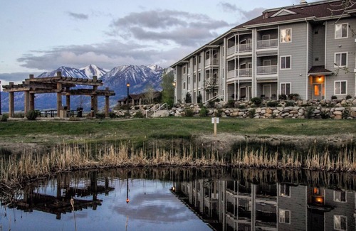 Genoa Condo | David Walley's Resort, 1br suite, Saturday check-in