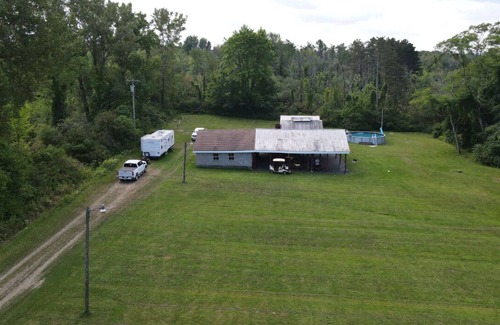 Fredonia House | DAY RENTAL ONLY/Picnic Rental -private location, pavilion,pool, restrooms