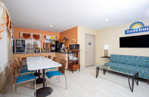 Chipley Hotel | Days Inn by Wyndham Chipley
